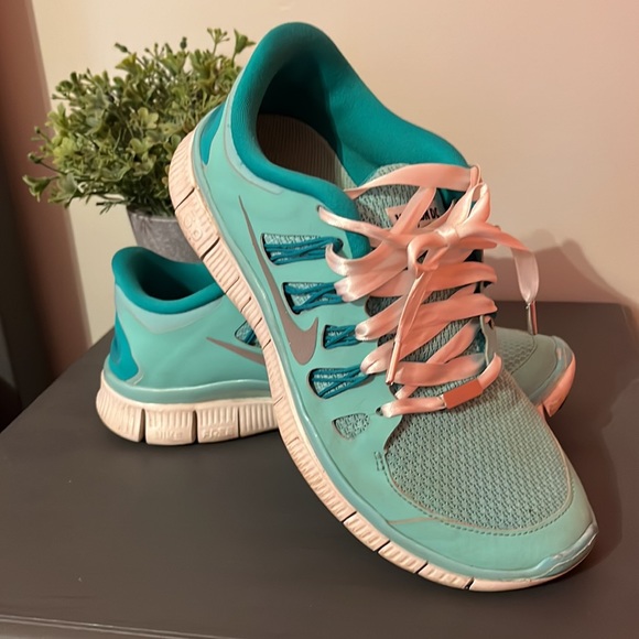 RARE Limited edition, Nike free 5.0 We run DC 2013 Tiffany blue, women’s size 6 - Picture 5 of 10